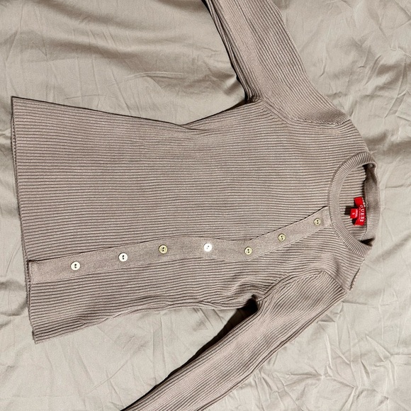 Guess cream sweater - Picture 1 of 3